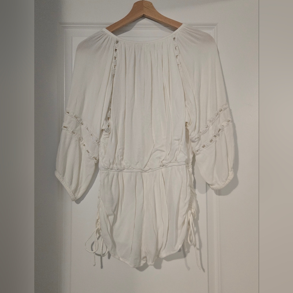 Urban Outfitters UO Junie Long Sleeve Romper In Cream. Size XS. - Picture 5 of 12